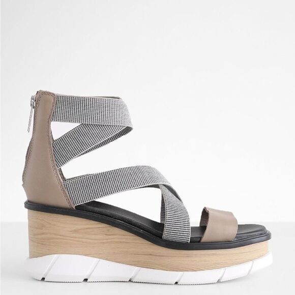 Sorel Joanie™III Leather Sandal size  9 - Picture 2 of 8